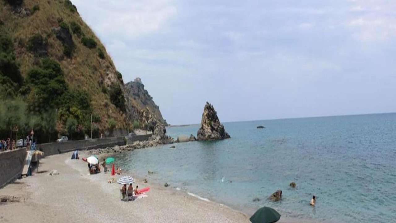 Photo of Others in Capri Leone