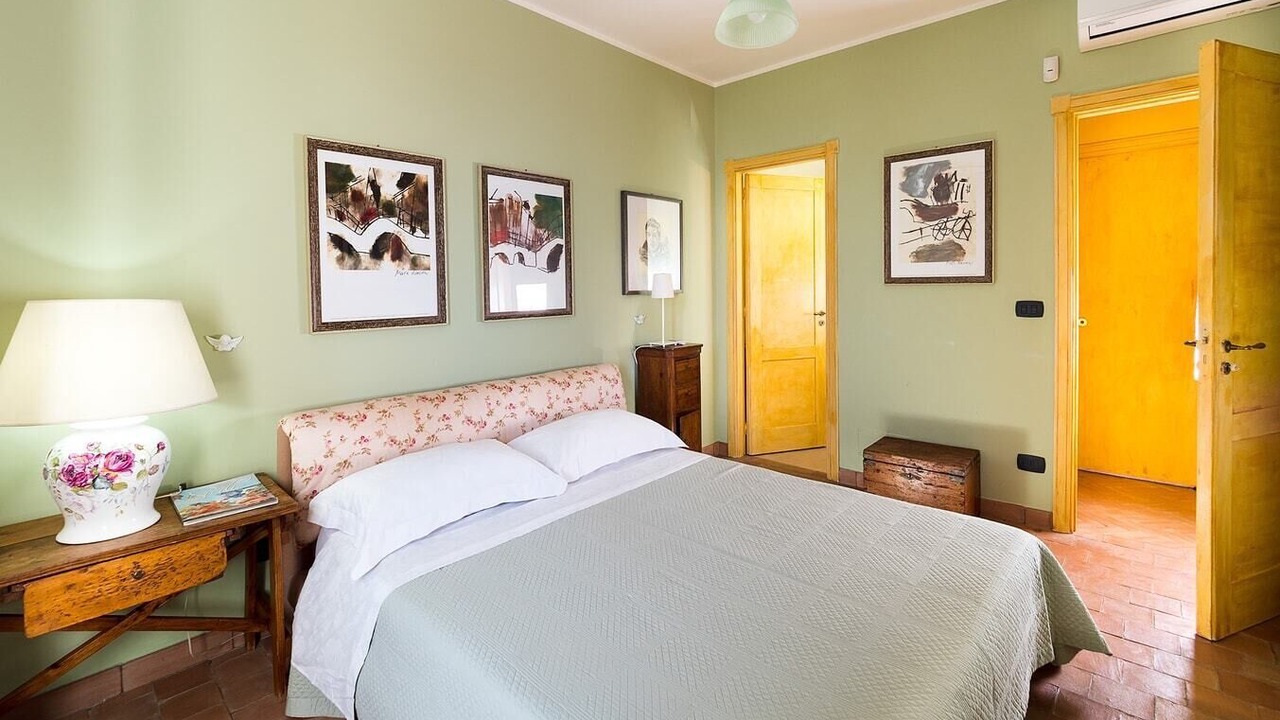 Photo of Bedroom in Milo