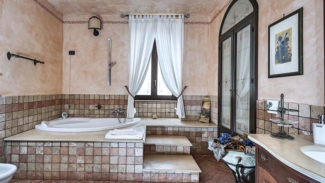 Photo of Bathroom in San Corrado di Fuori