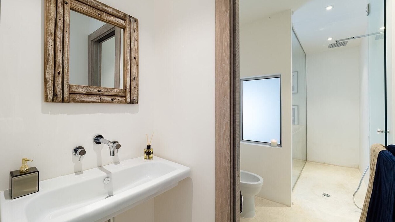 Photo of Bathroom in Avola