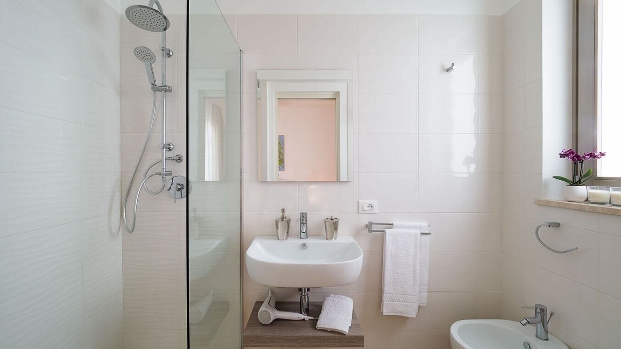 Photo of Bathroom in Marausa