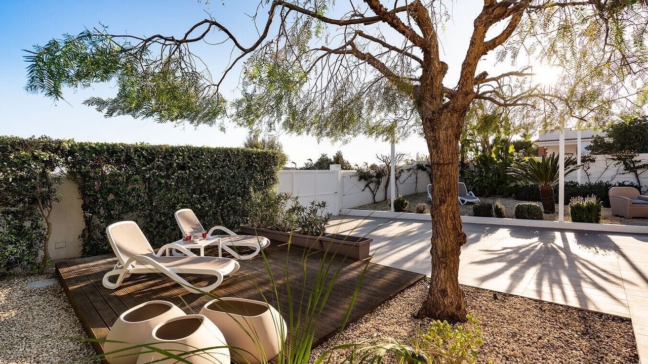 Photo of Patio Balcony in Reitani