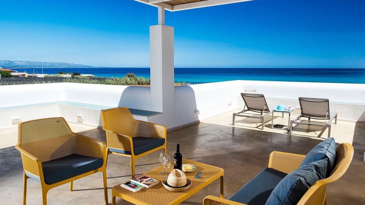 Photo of Patio Balcony in Reitani