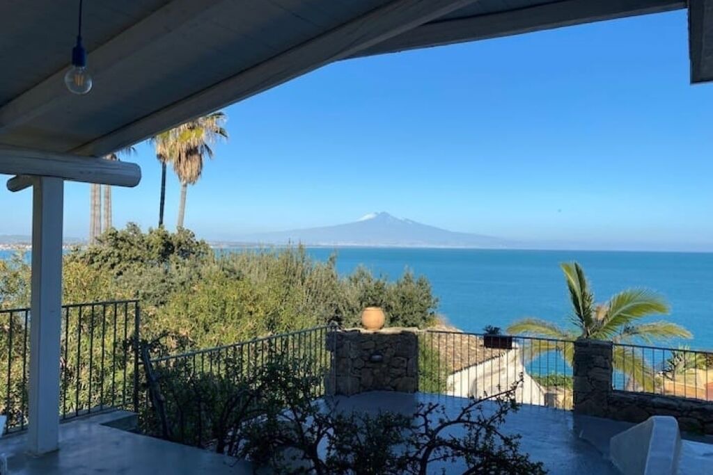 Photo of Patio Balcony in Costa Saracena-Castelluccio