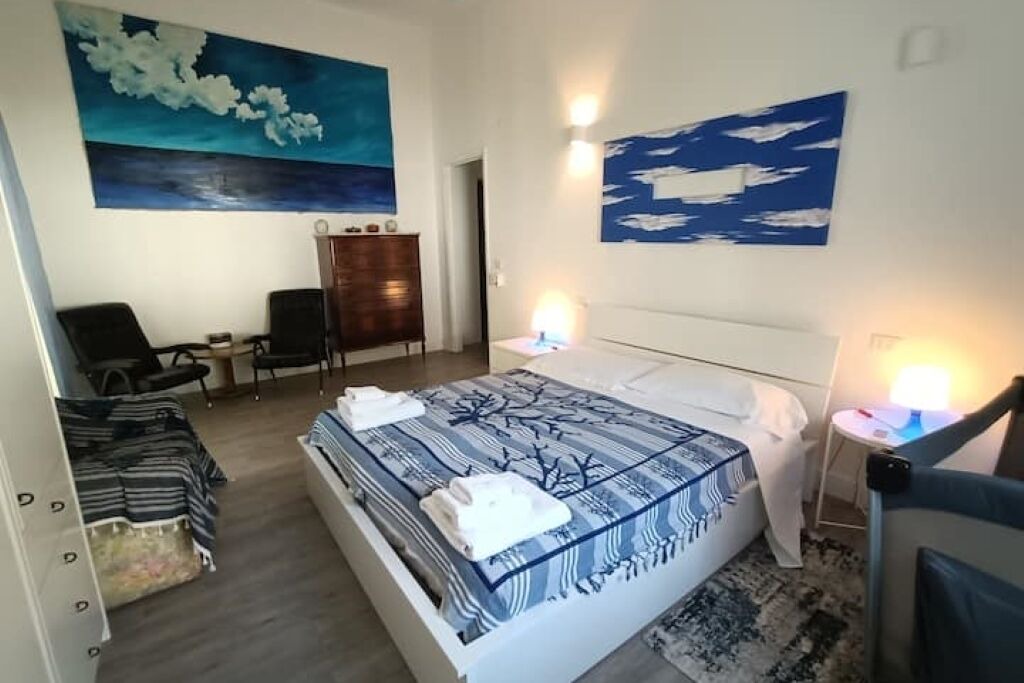 Photo of Bedroom in Costa Saracena-Castelluccio
