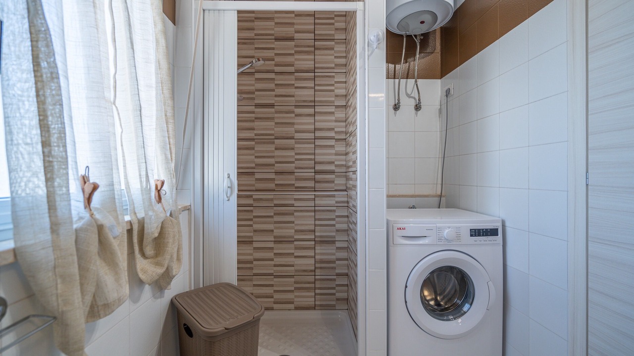 Photo of Bathroom in Floridia