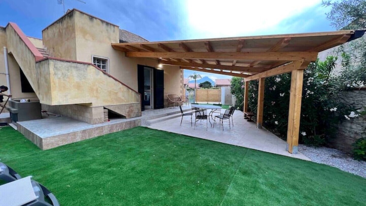 Photo of Patio Balcony in Campofelice di Roccella