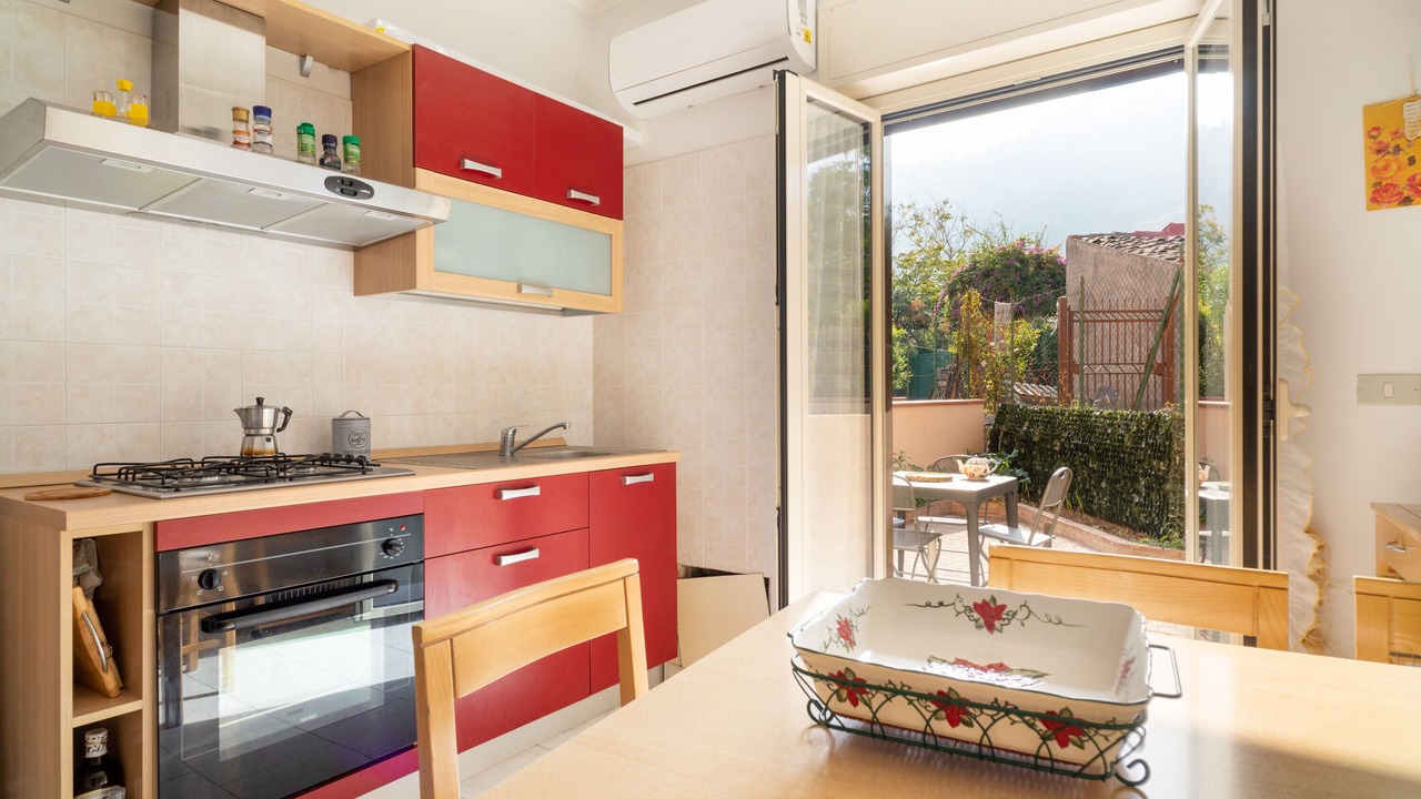 Photo of Kitchen in Mitogio