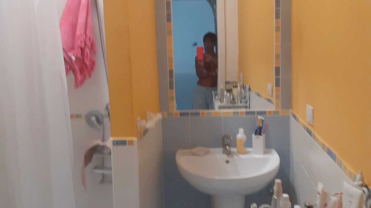 Photo of Bathroom in Vulcano Porto