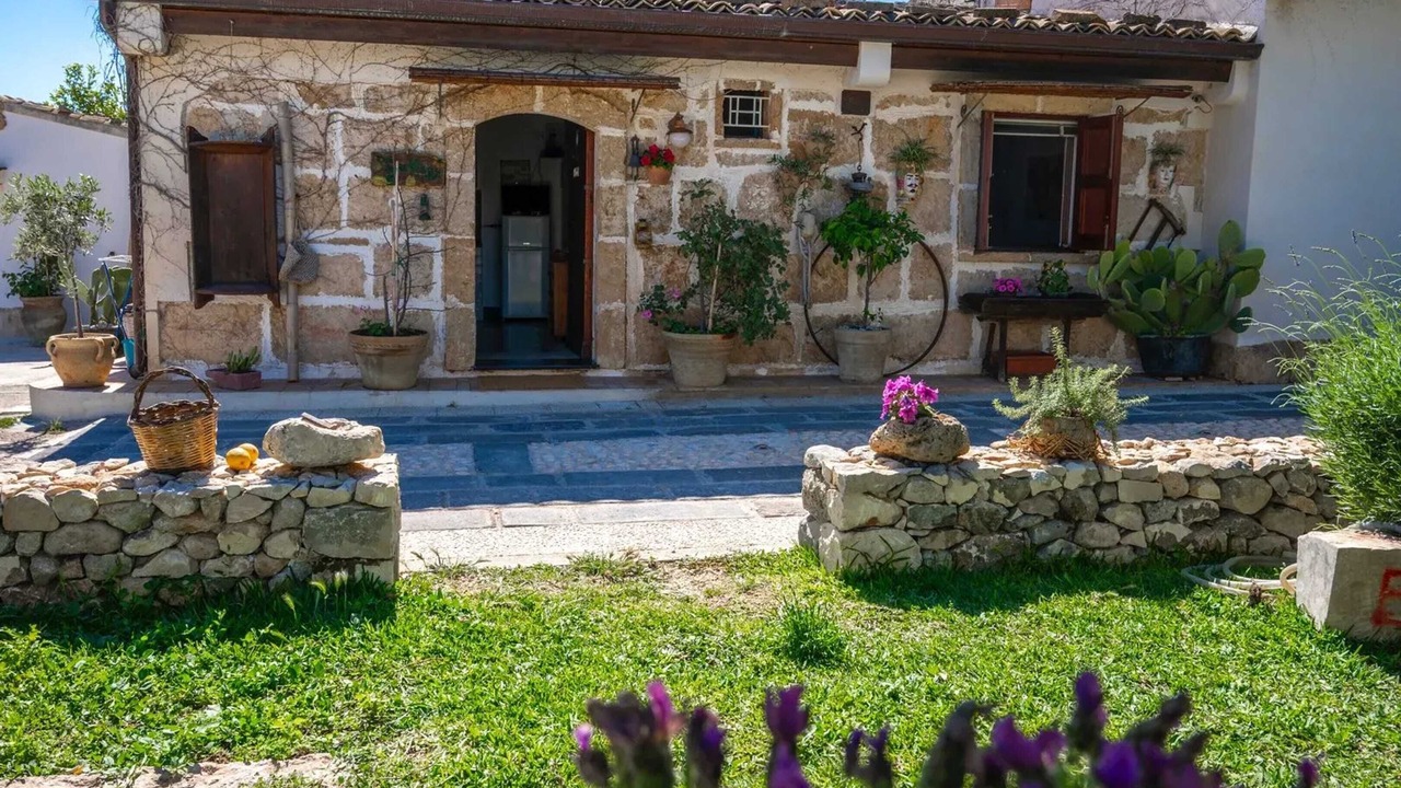 Photo of Outdoor in Avola