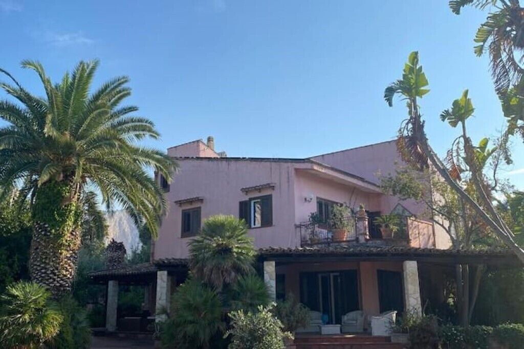 Photo of Outdoor in Carini