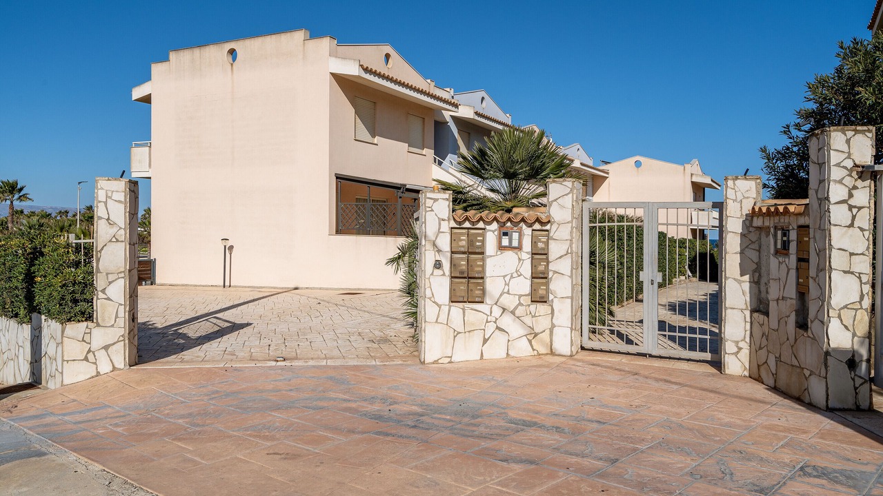 Photo of Outdoor in Reitani