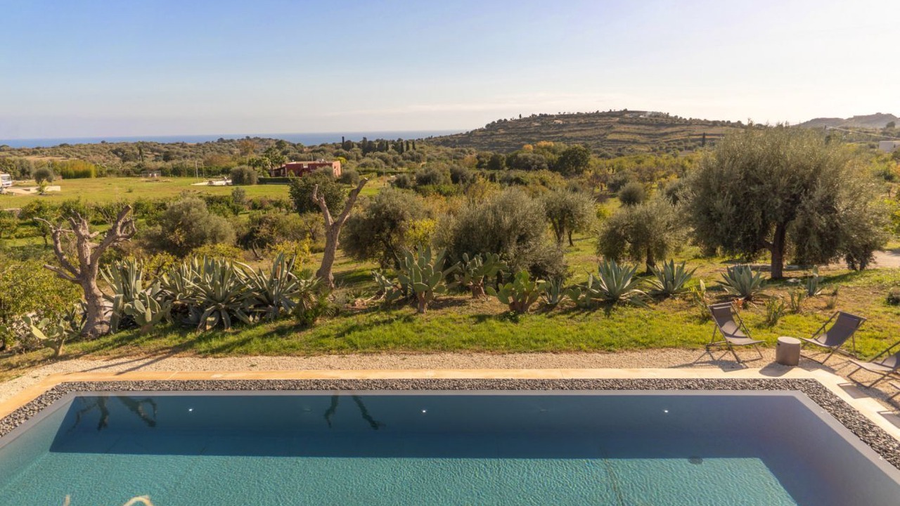 Photo of Outdoor in Avola
