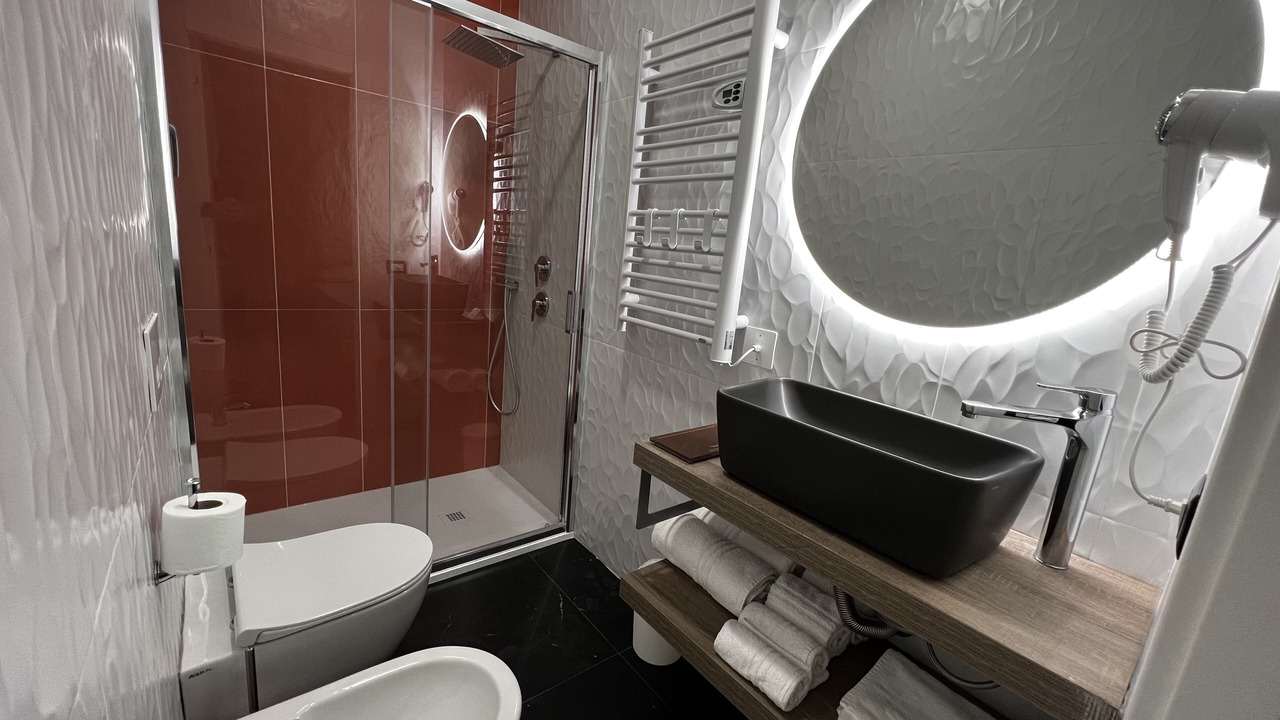 Photo of Bathroom in Acate