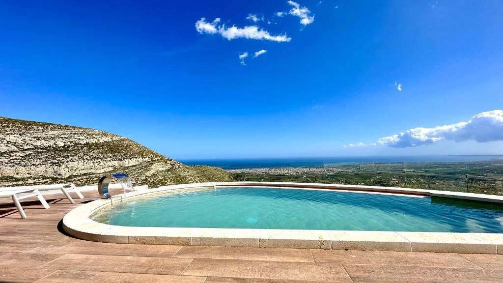 Photo of Outdoor in Avola