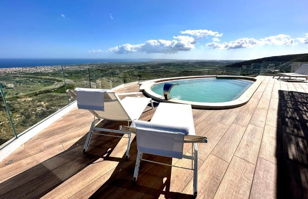 Photo of Patio Balcony in Avola