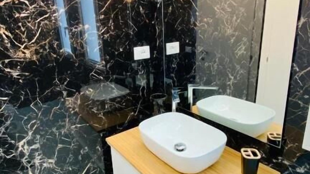 Photo of Bathroom in Avola