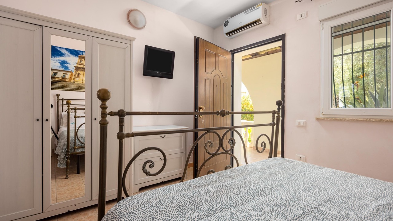 Photo of Bedroom in Augusta