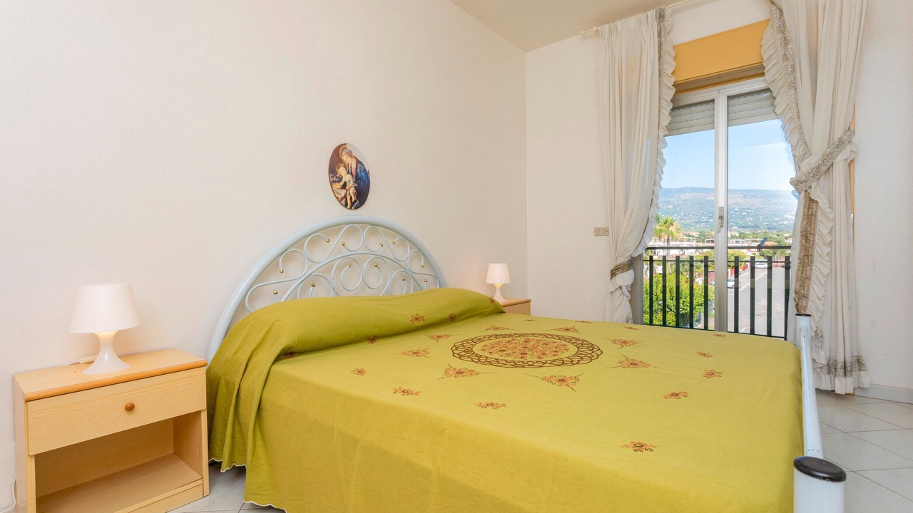 Photo of Bedroom in Fondachello