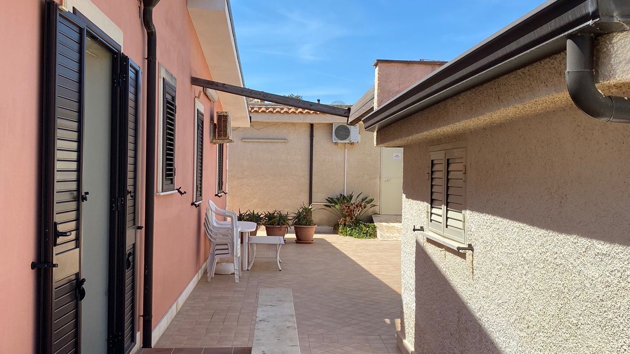 Photo of Patio Balcony in San Lorenzo
