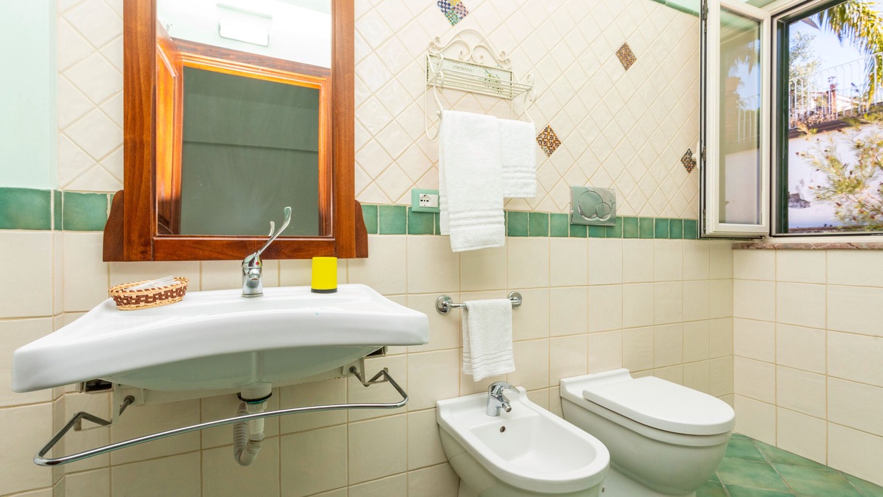 Photo of Bathroom in Calatabiano