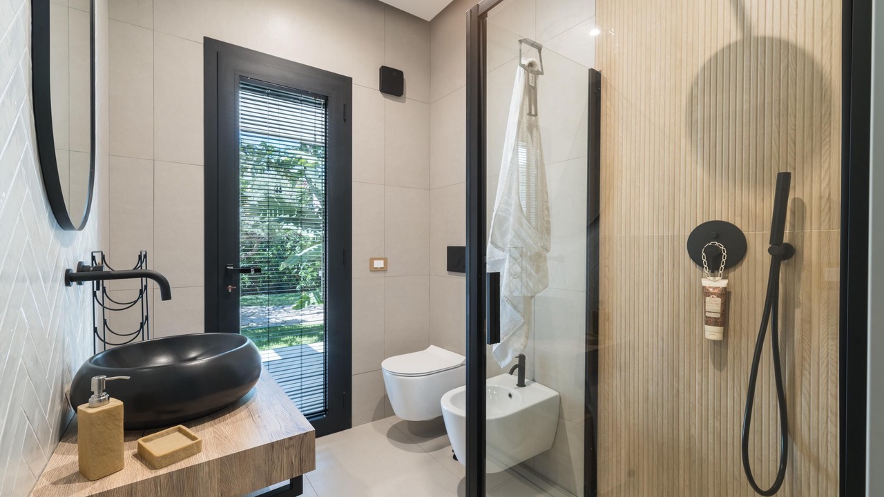 Photo of Bathroom in Caucana-finaiti-casuzze-finaiti Nord