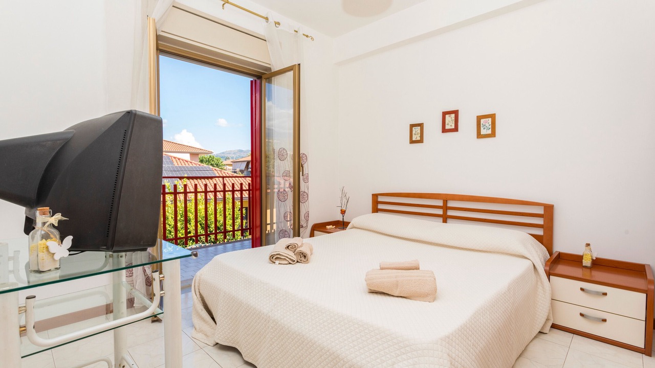 Photo of Bedroom in Fondachello