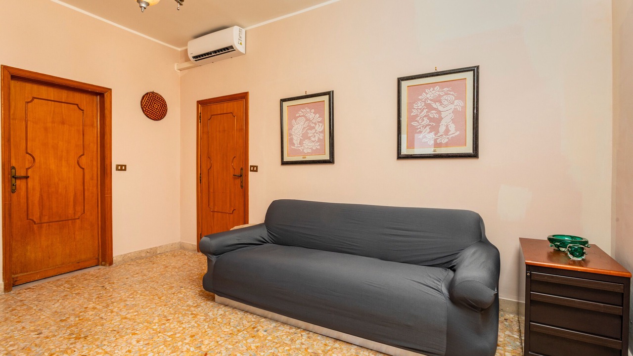 Photo of Livingroom in Bronte