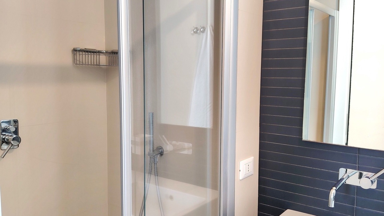 Photo of Bathroom in Comiso
