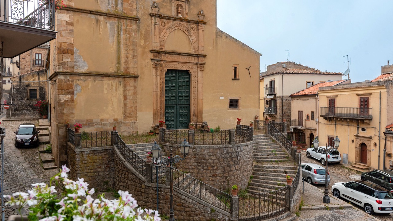 Photo of Others in Mistretta