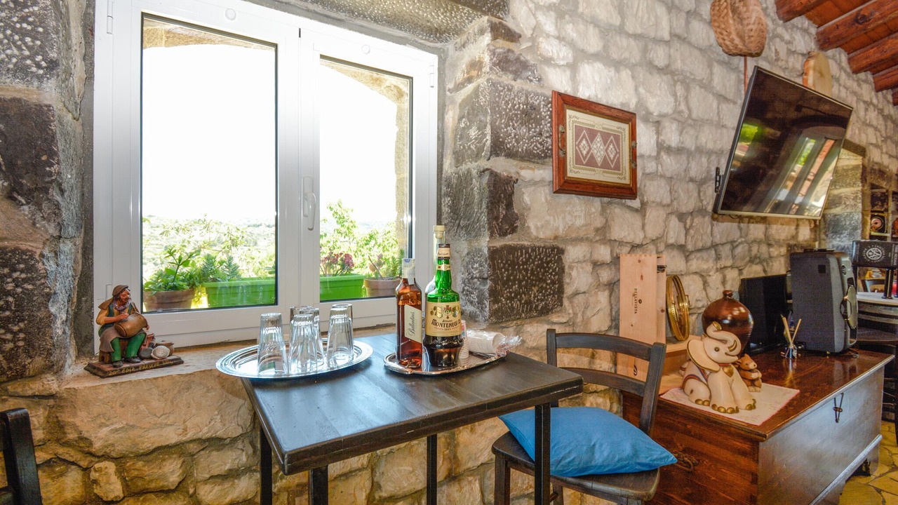 Photo of Bedroom in Monterosso Almo