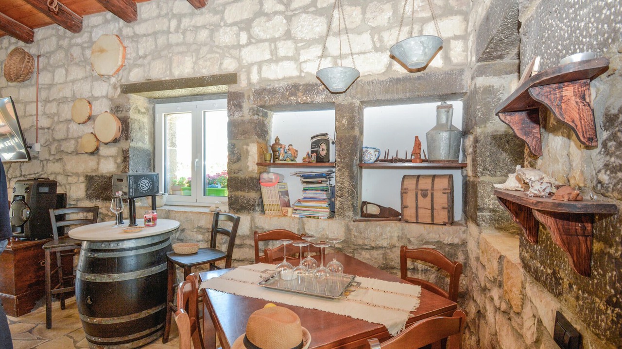 Photo of Bedroom in Monterosso Almo