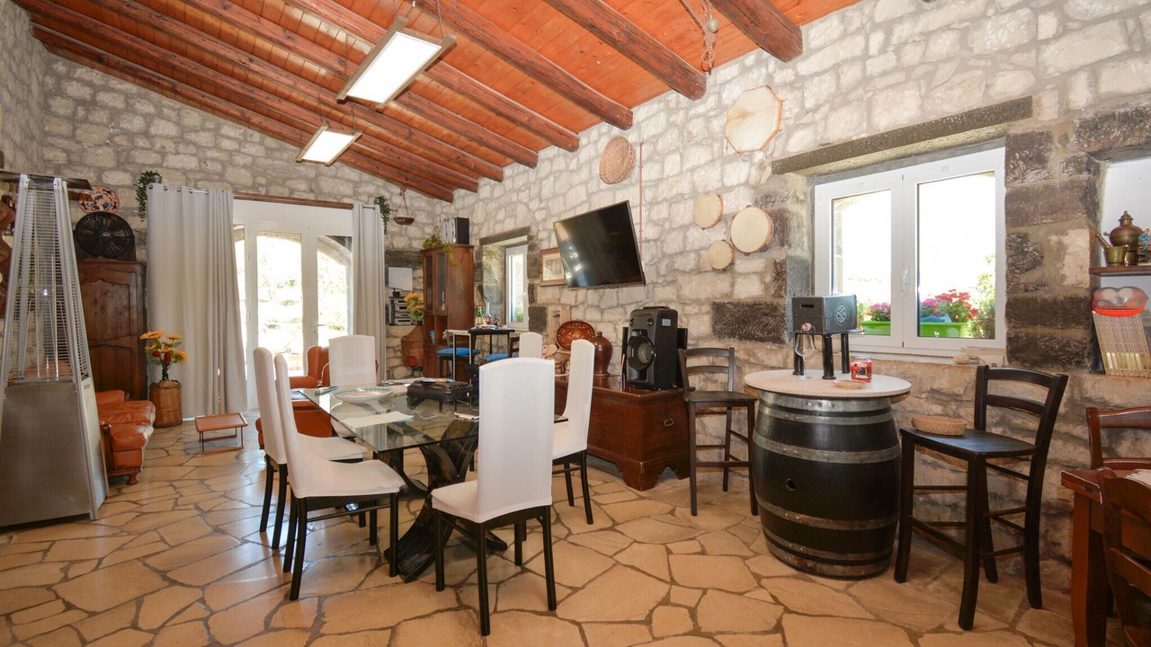 Photo of Bedroom in Monterosso Almo