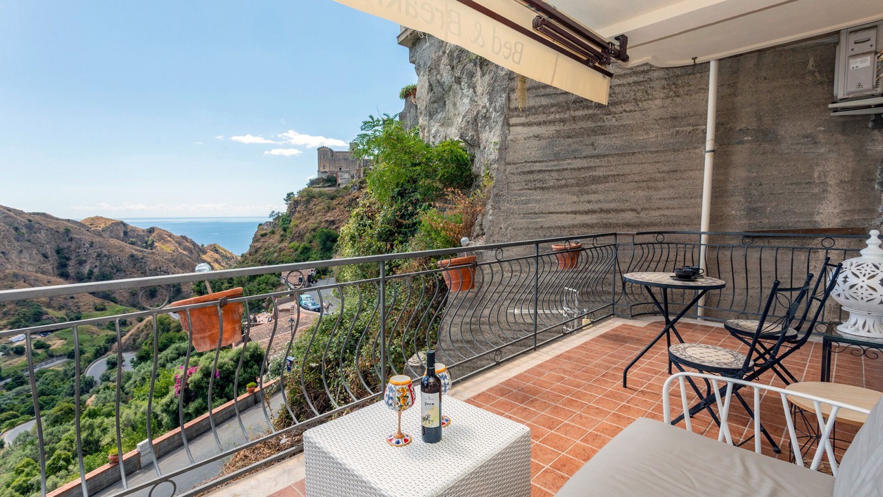 Photo of Patio Balcony in Savoca