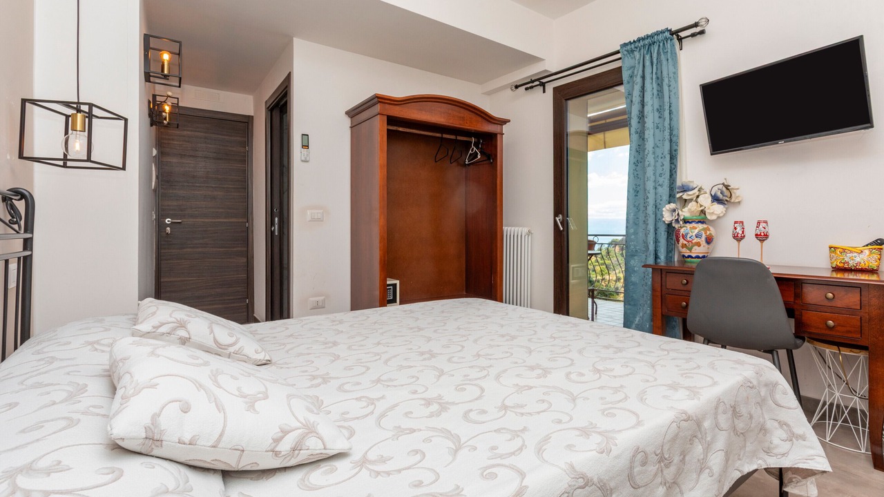 Photo of Bedroom in Savoca