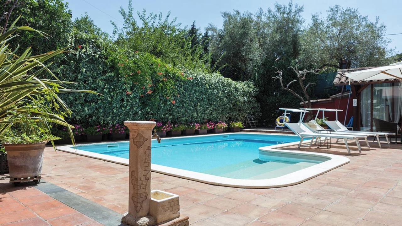 Photo of Outdoor in Ragalna