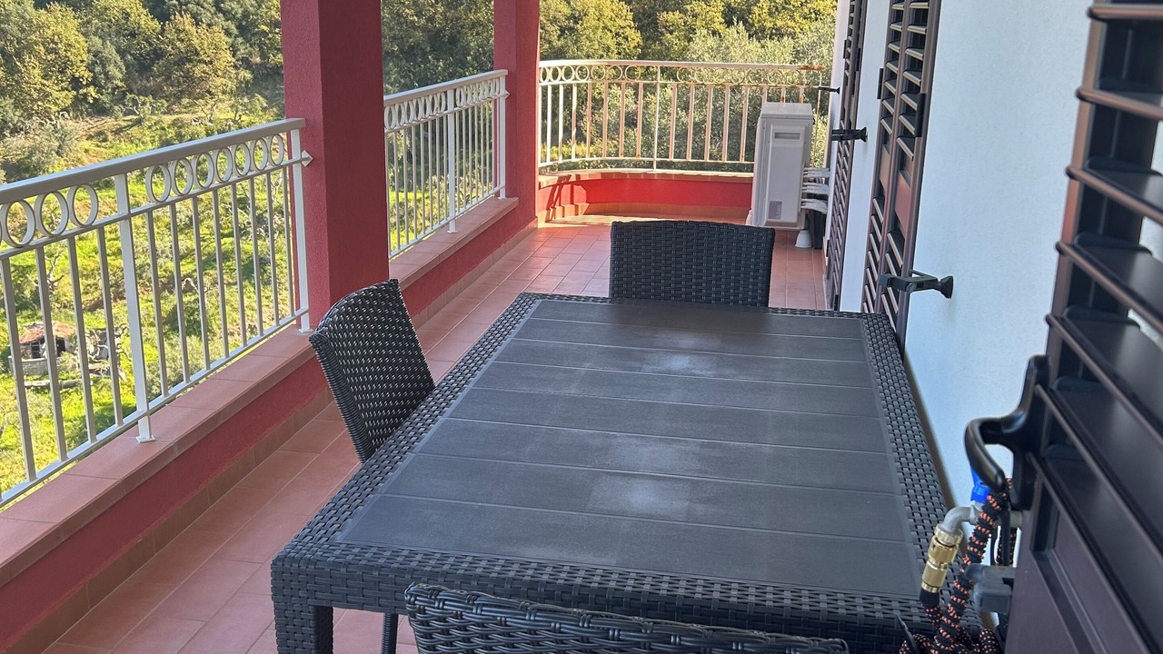 Photo of Outdoor in Brolo