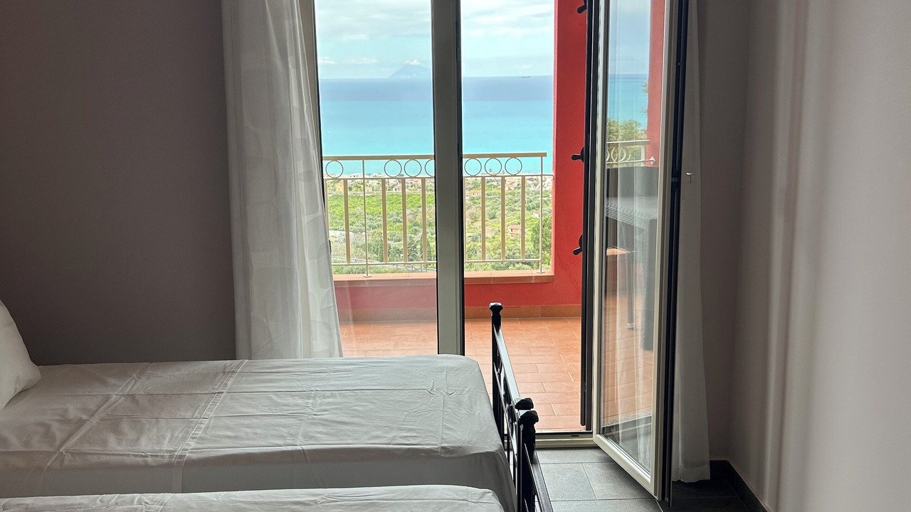 Photo of Bedroom in Brolo