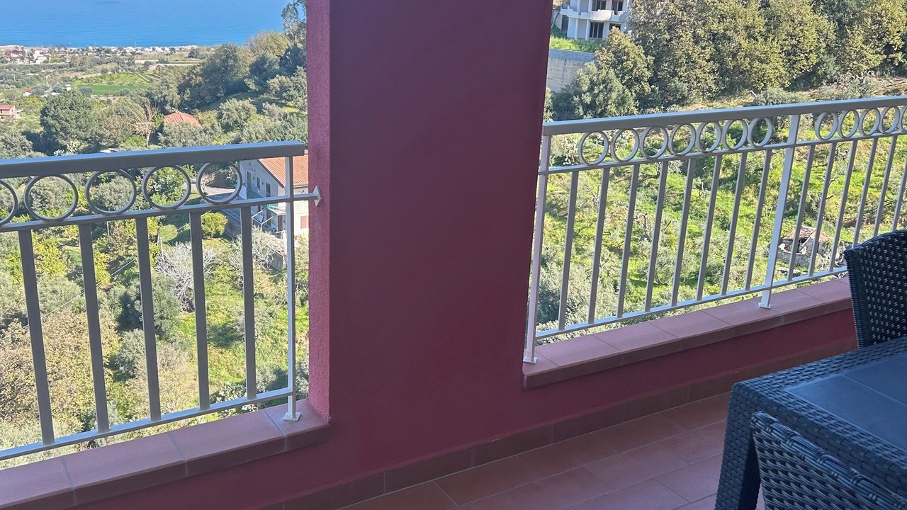 Photo of Outdoor in Brolo