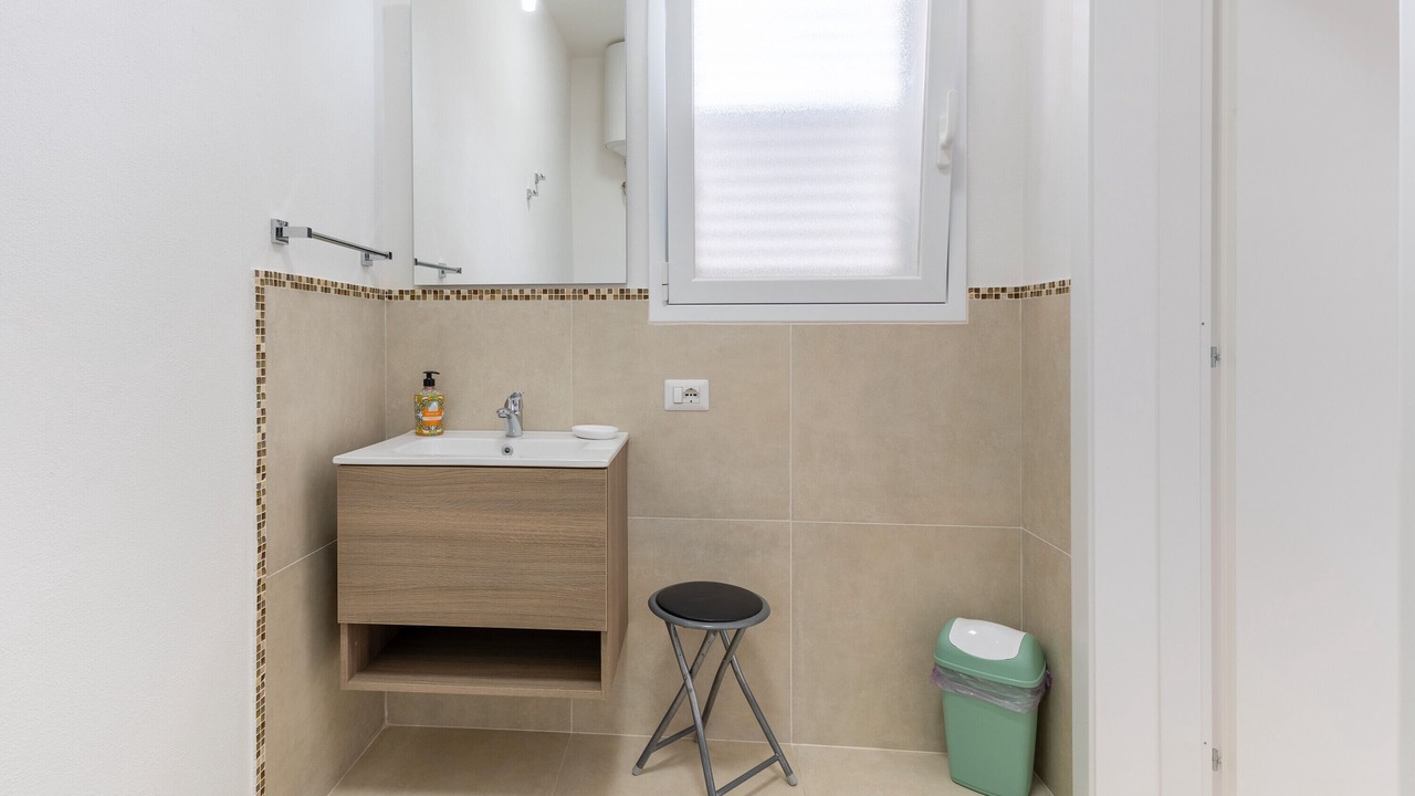 Photo of Bathroom in Acate