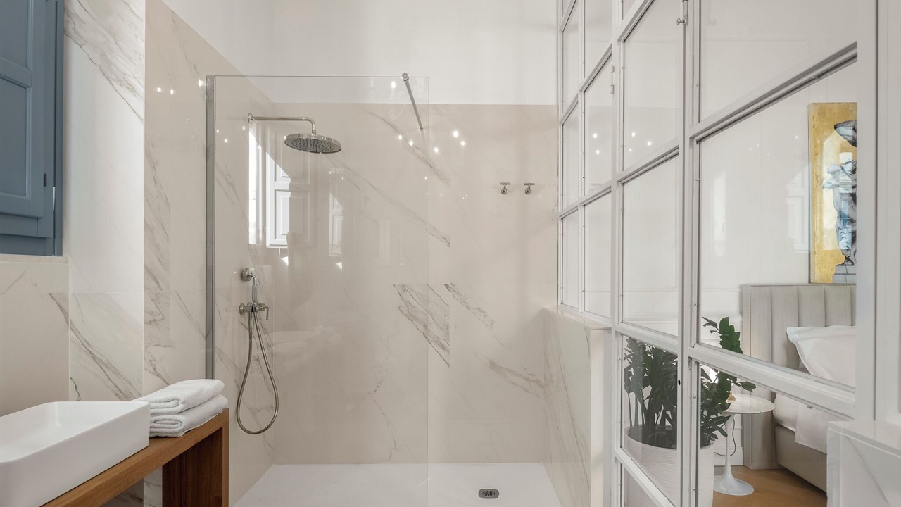 Photo of Bathroom in Noto Historic Centre