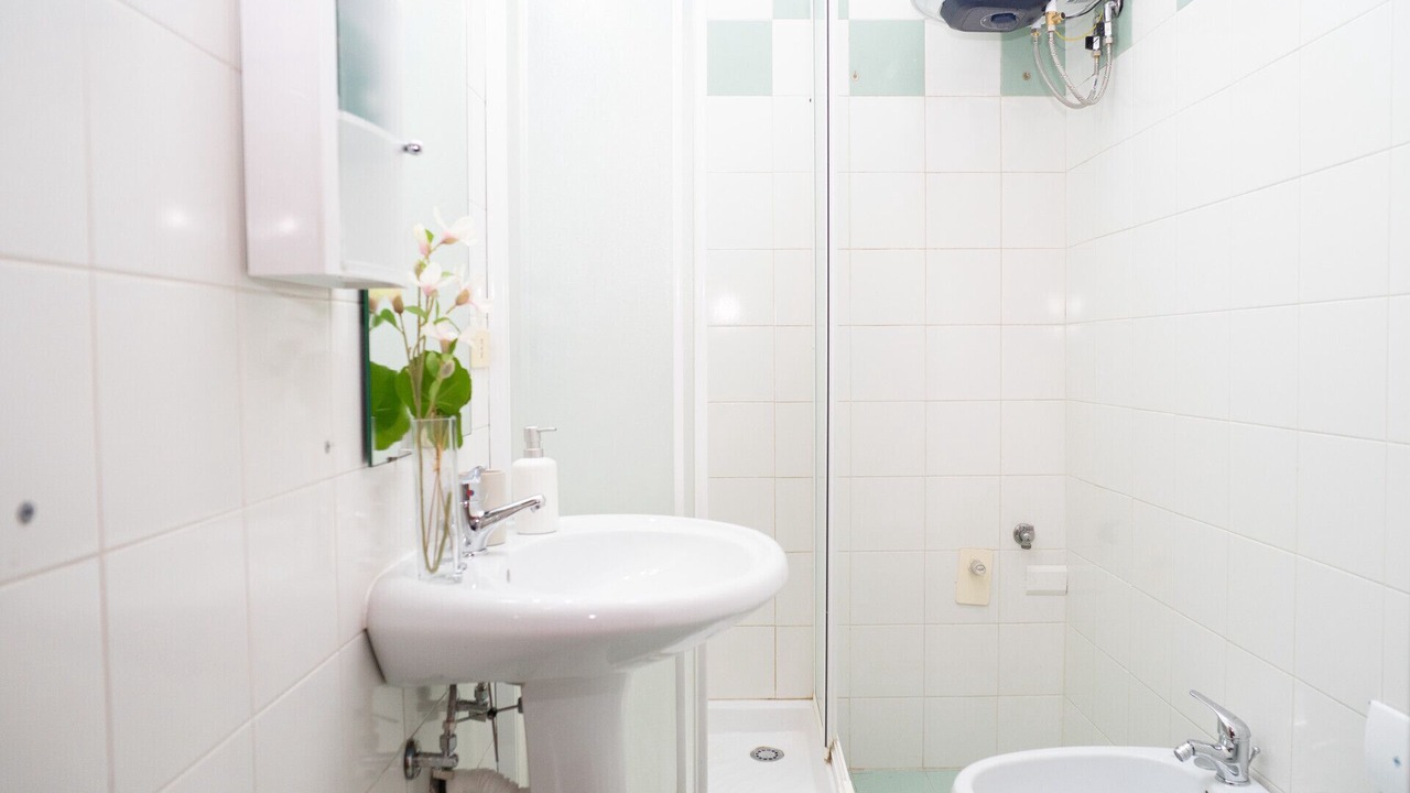 Photo of Bathroom in Universita