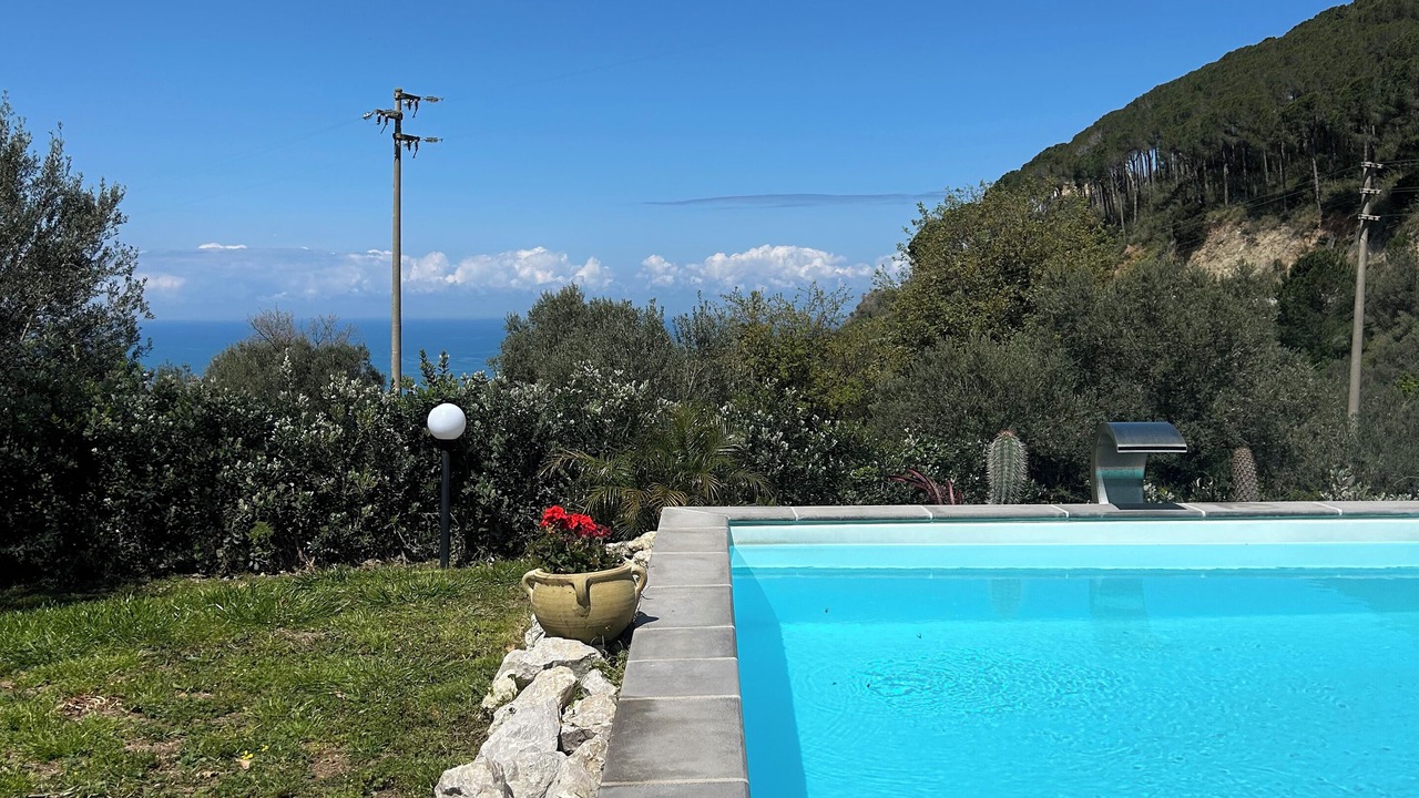 Photo of Outdoor in Iria
