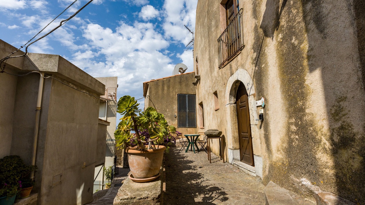 Photo of Patio Balcony in San Marco d'Alunzio