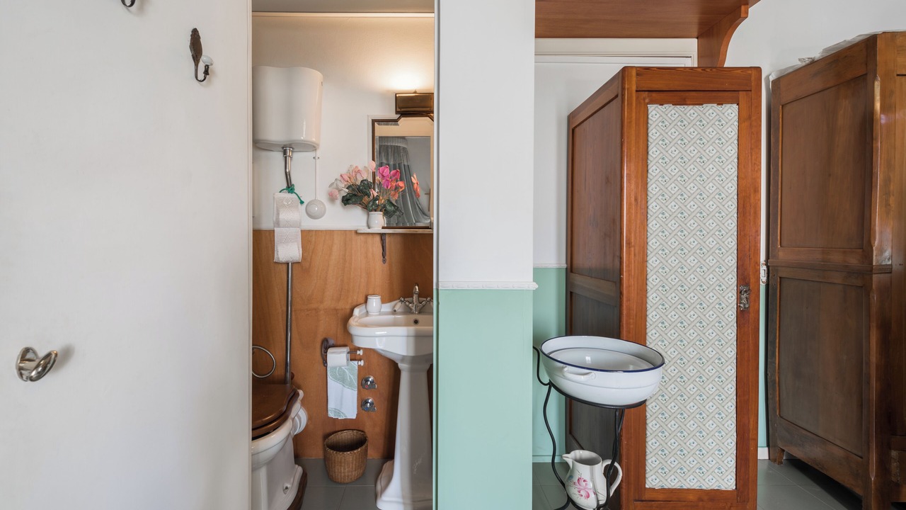Photo of Bathroom in Leni