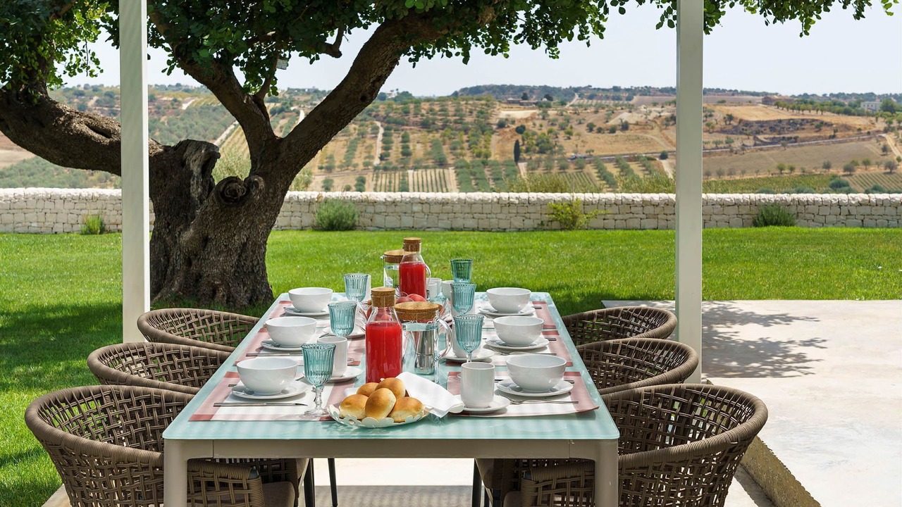 Photo of Others in Noto
