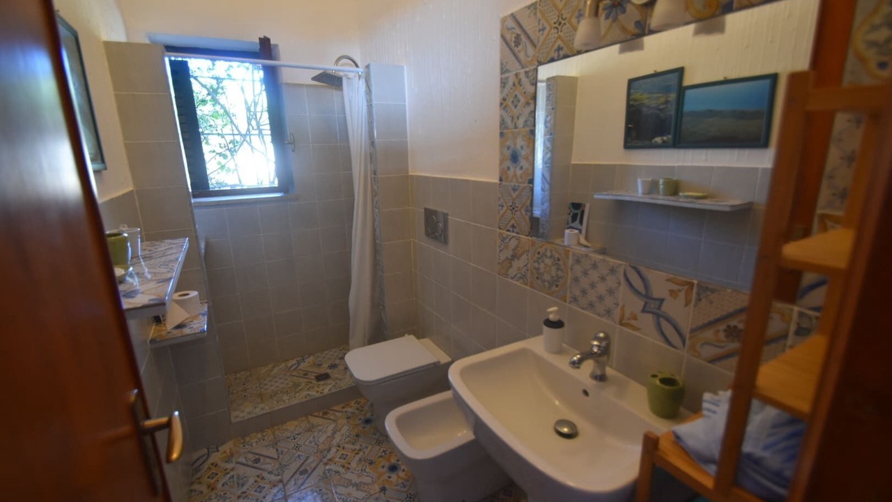 Photo of Bathroom in Pantelleria