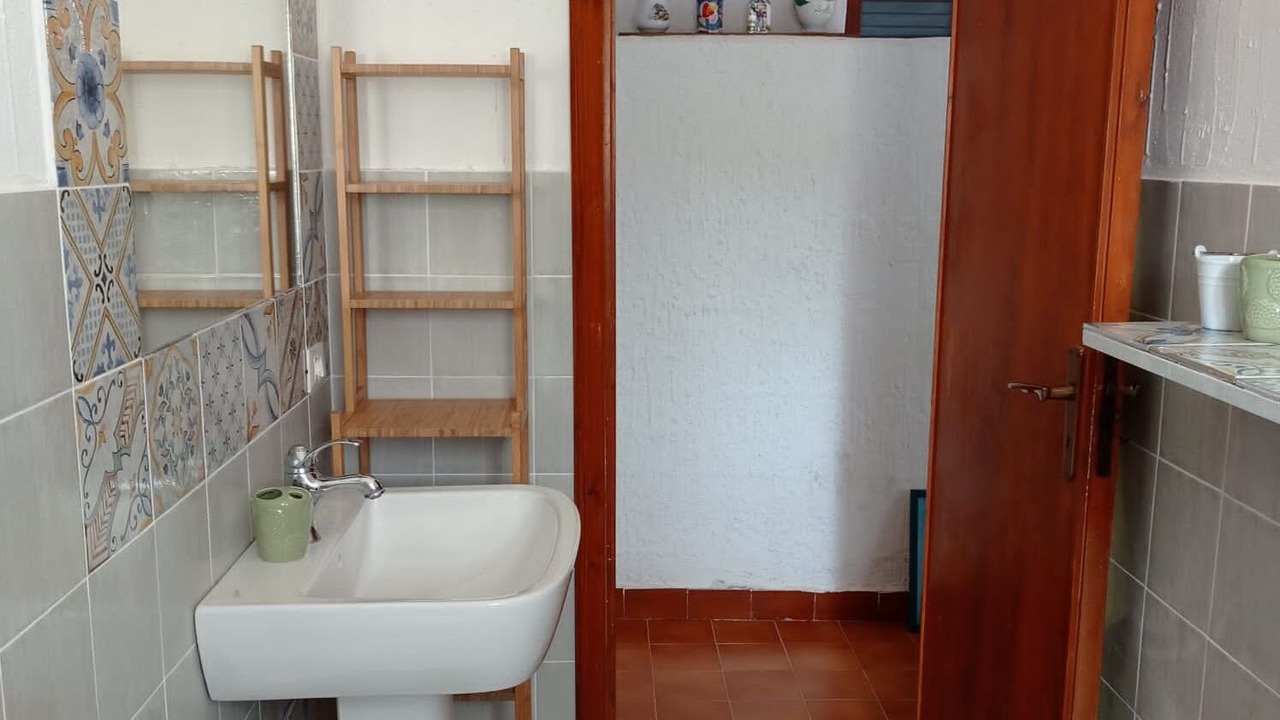 Photo of Bathroom in Pantelleria