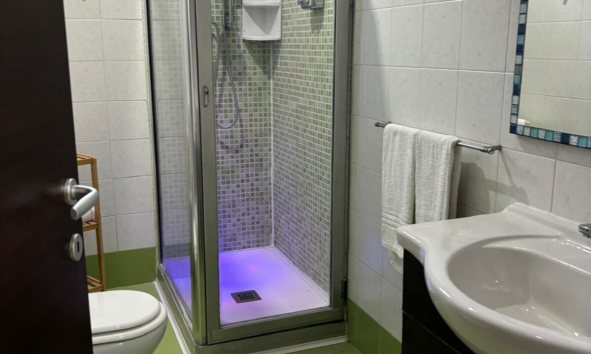 Photo of Bathroom in San Giorgio-Librino-San Giuseppe la Rena-Zia Lisa-Villaggio Sant'Agata