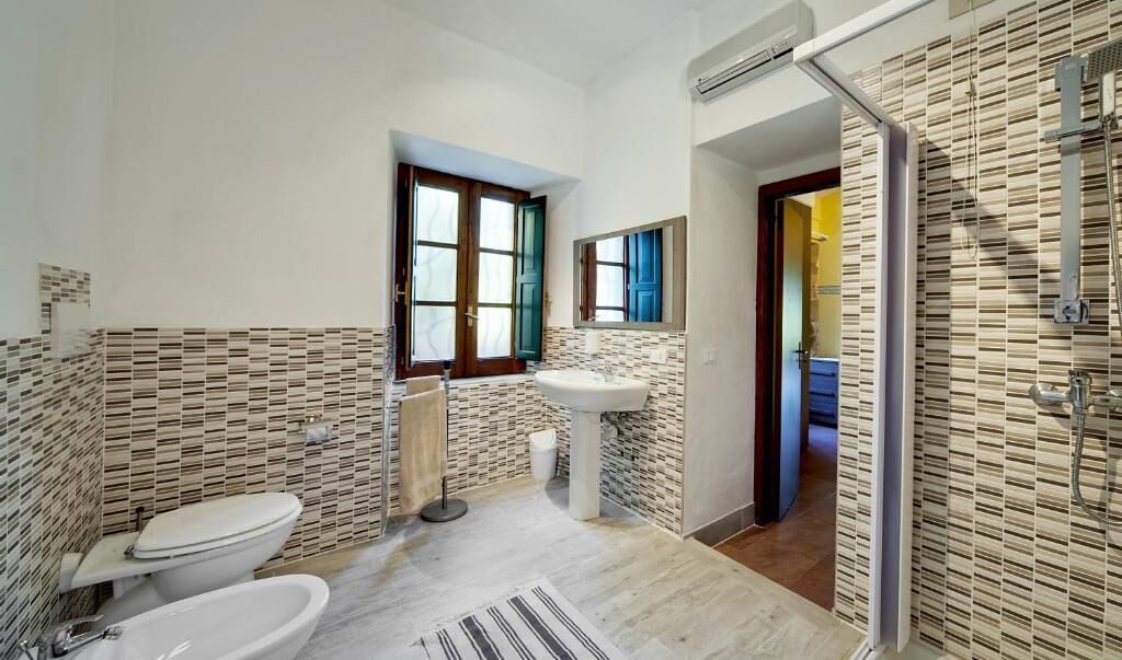 Photo of Bathroom in Mitogio